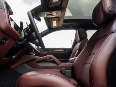 2026 Porsche Cayenne GTS