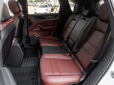 2026 Porsche Cayenne GTS