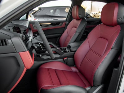 2026 Porsche Cayenne Cayenne GTS