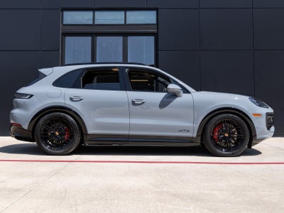 2026 Porsche Cayenne Cayenne GTS