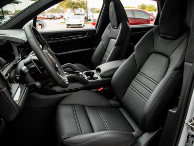 2026 Porsche Cayenne Cayenne GTS