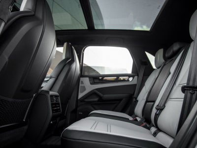 2026 Porsche Cayenne Cayenne GTS