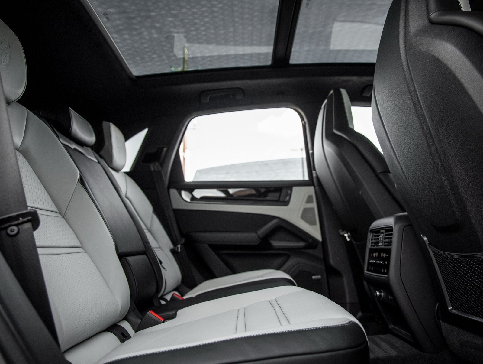 2026 Porsche Cayenne Cayenne GTS