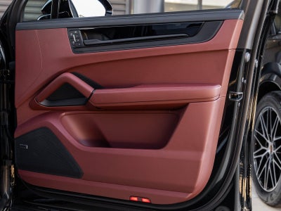 2026 Porsche Cayenne Cayenne GTS