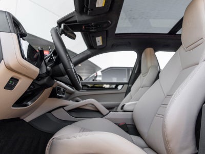 2026 Porsche Cayenne Cayenne GTS