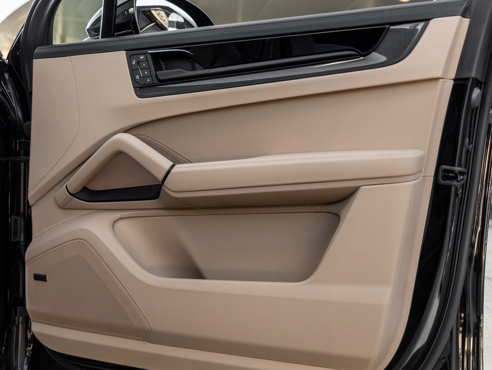 2026 Porsche Cayenne Cayenne GTS