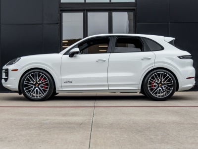 2026 Porsche Cayenne Cayenne GTS
