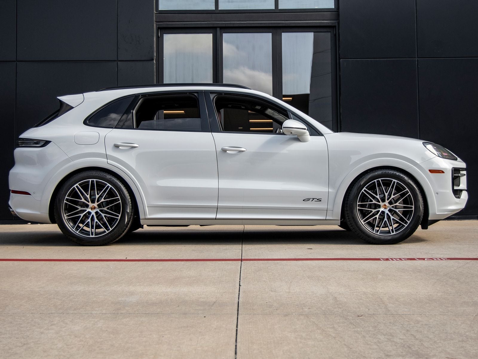2026 Porsche Cayenne Cayenne GTS