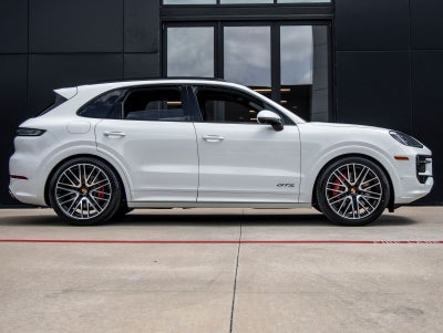2026 Porsche Cayenne Cayenne GTS