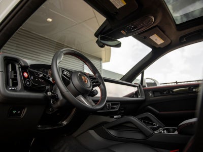 2026 Porsche Cayenne Cayenne GTS