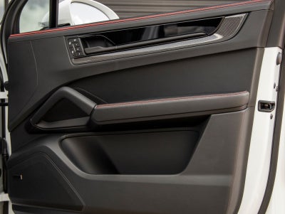 2026 Porsche Cayenne Cayenne GTS