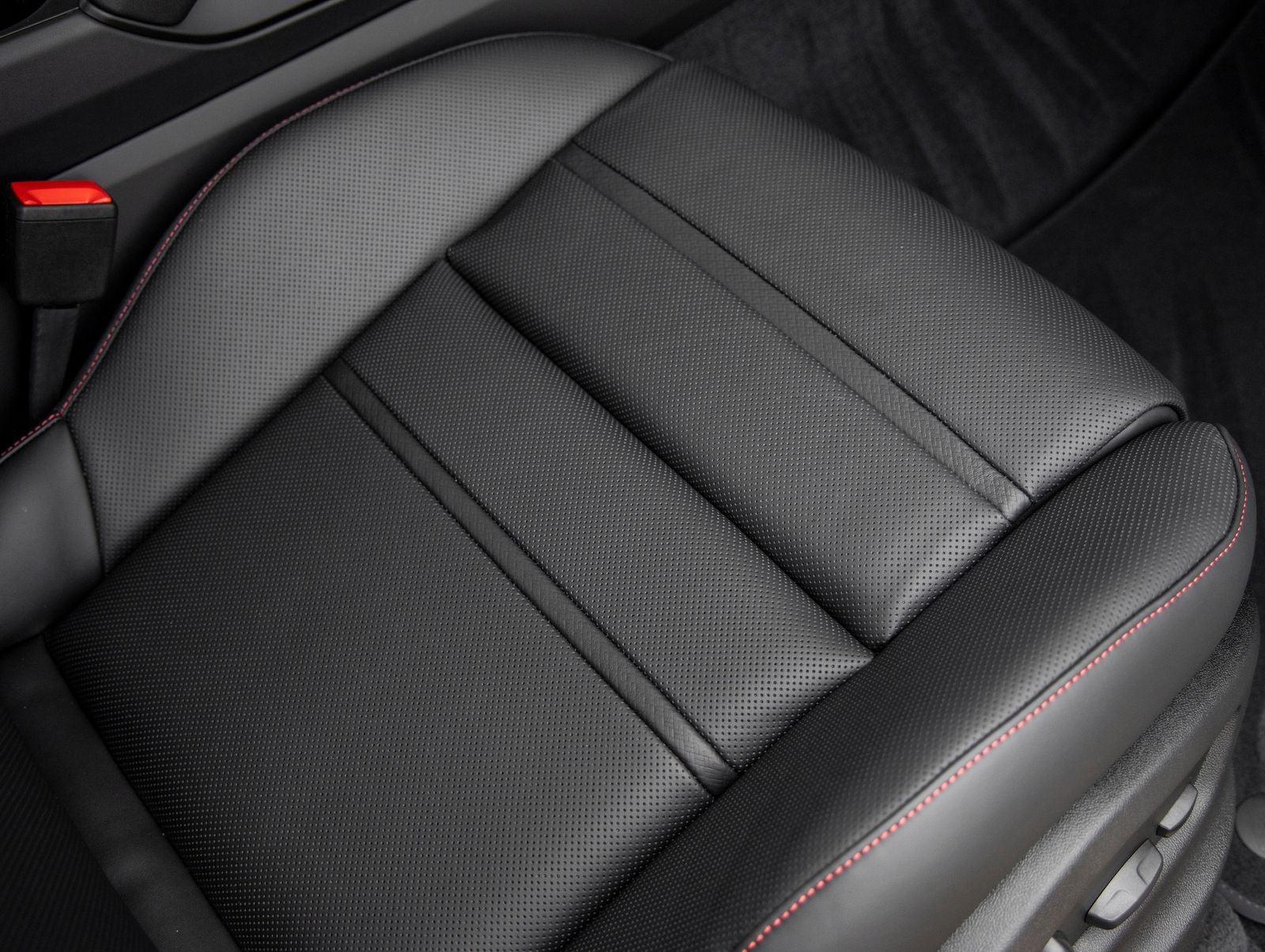 2026 Porsche Cayenne Cayenne GTS