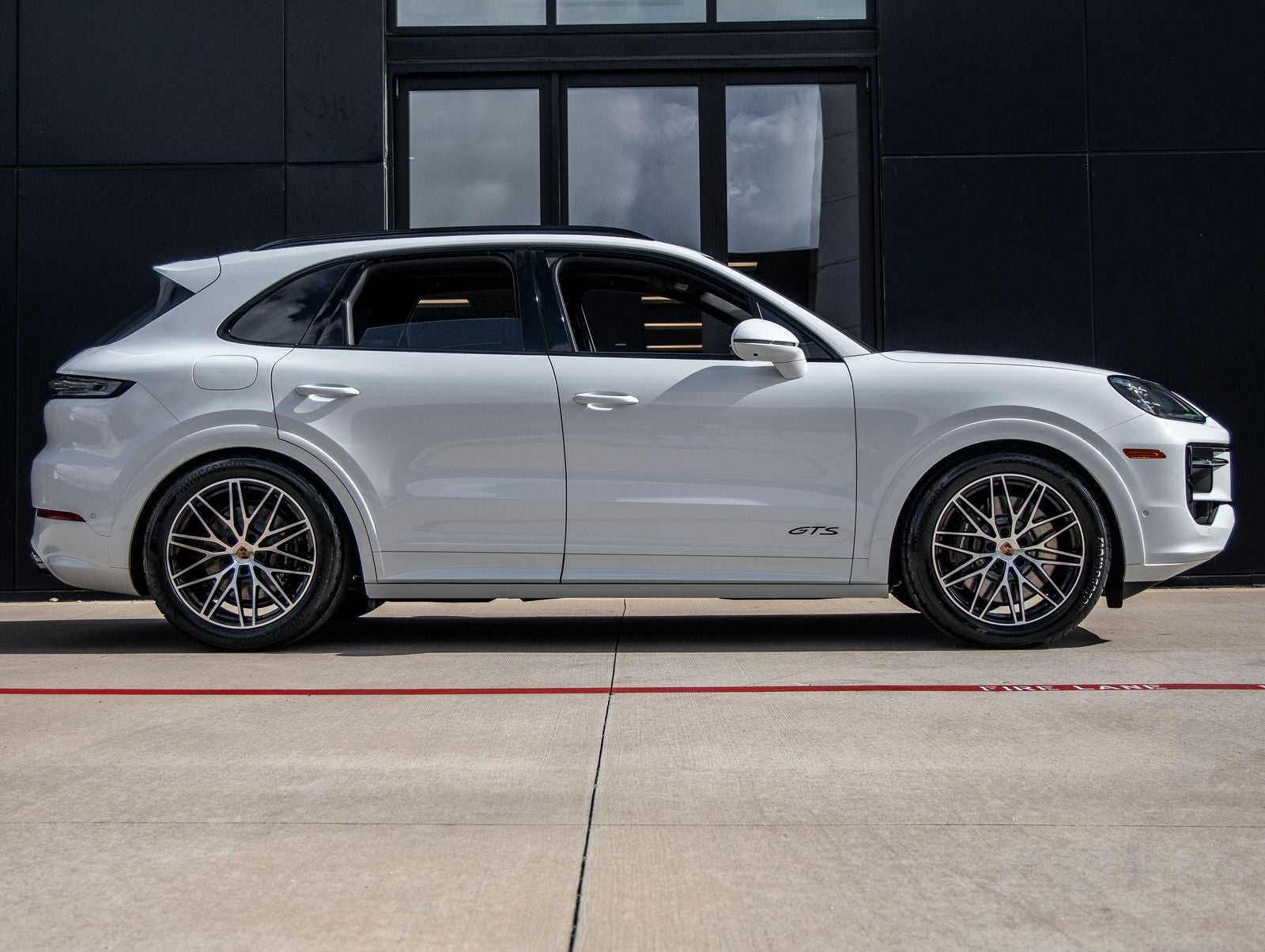 2026 Porsche Cayenne Cayenne GTS