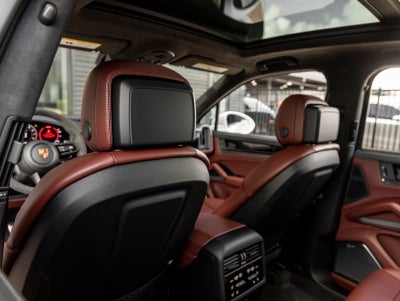 2026 Porsche Cayenne Cayenne GTS