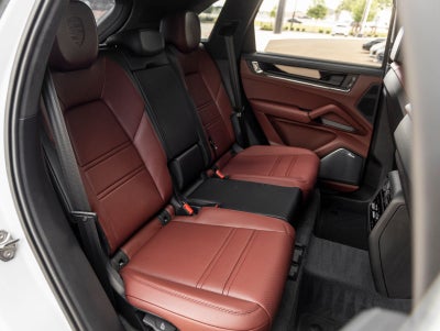 2026 Porsche Cayenne Cayenne GTS