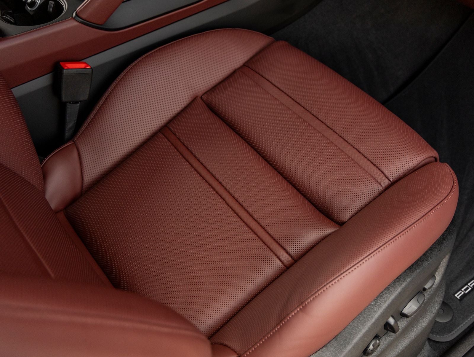 2026 Porsche Cayenne Cayenne GTS