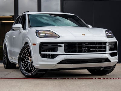 2026 Porsche Cayenne Cayenne GTS