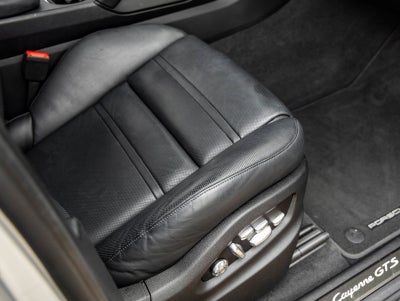 2021 Porsche Cayenne GTS