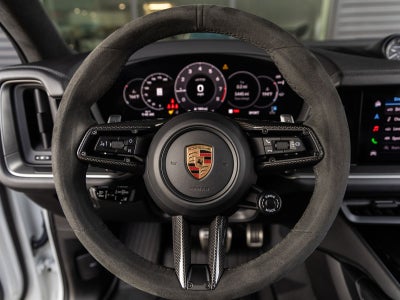 2025 Porsche Cayenne Cayenne GTS