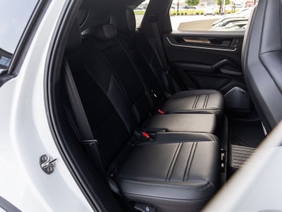 2025 Porsche Cayenne Cayenne GTS