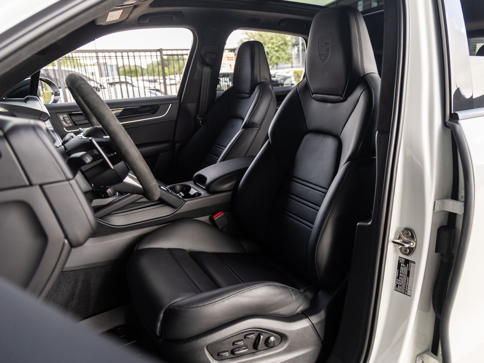 2025 Porsche Cayenne Cayenne GTS