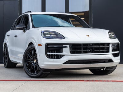 2025 Porsche Cayenne Cayenne GTS