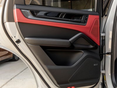 2025 Porsche Cayenne Cayenne GTS