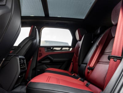 2025 Porsche Cayenne Cayenne GTS