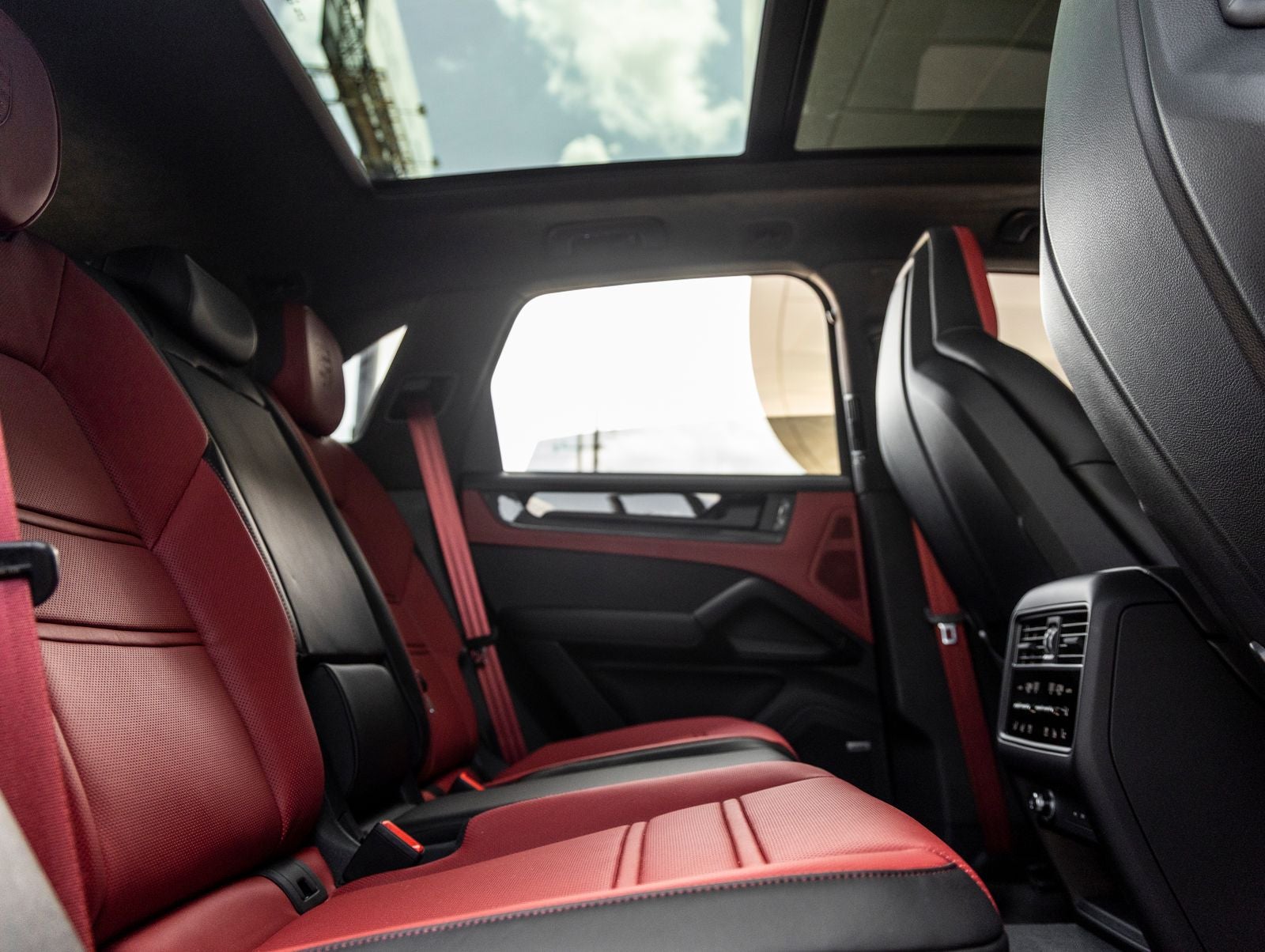 2025 Porsche Cayenne Cayenne GTS