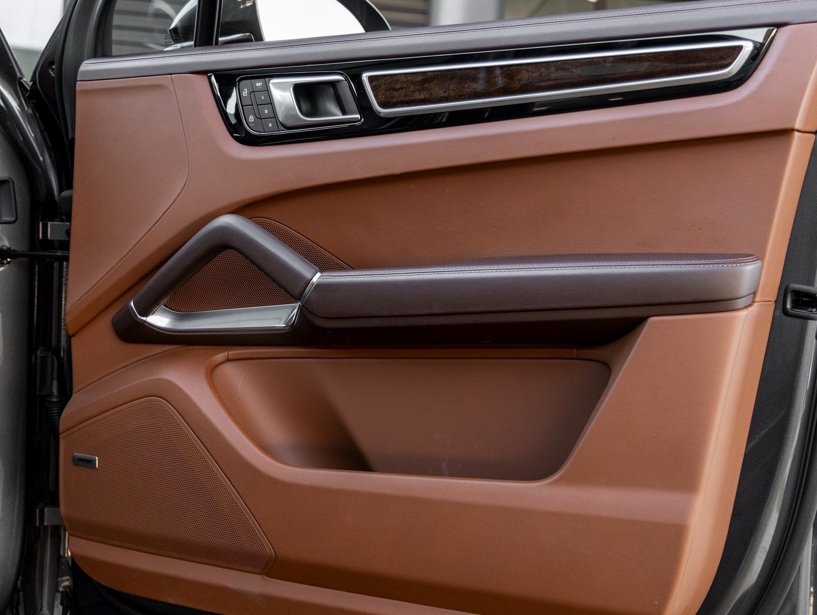 2023 Porsche Cayenne E-Hybrid Cayenne Turbo S E-Hybrid (MY23)