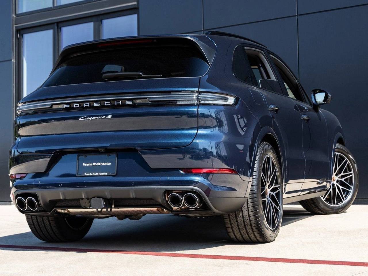 2025 Porsche Cayenne S