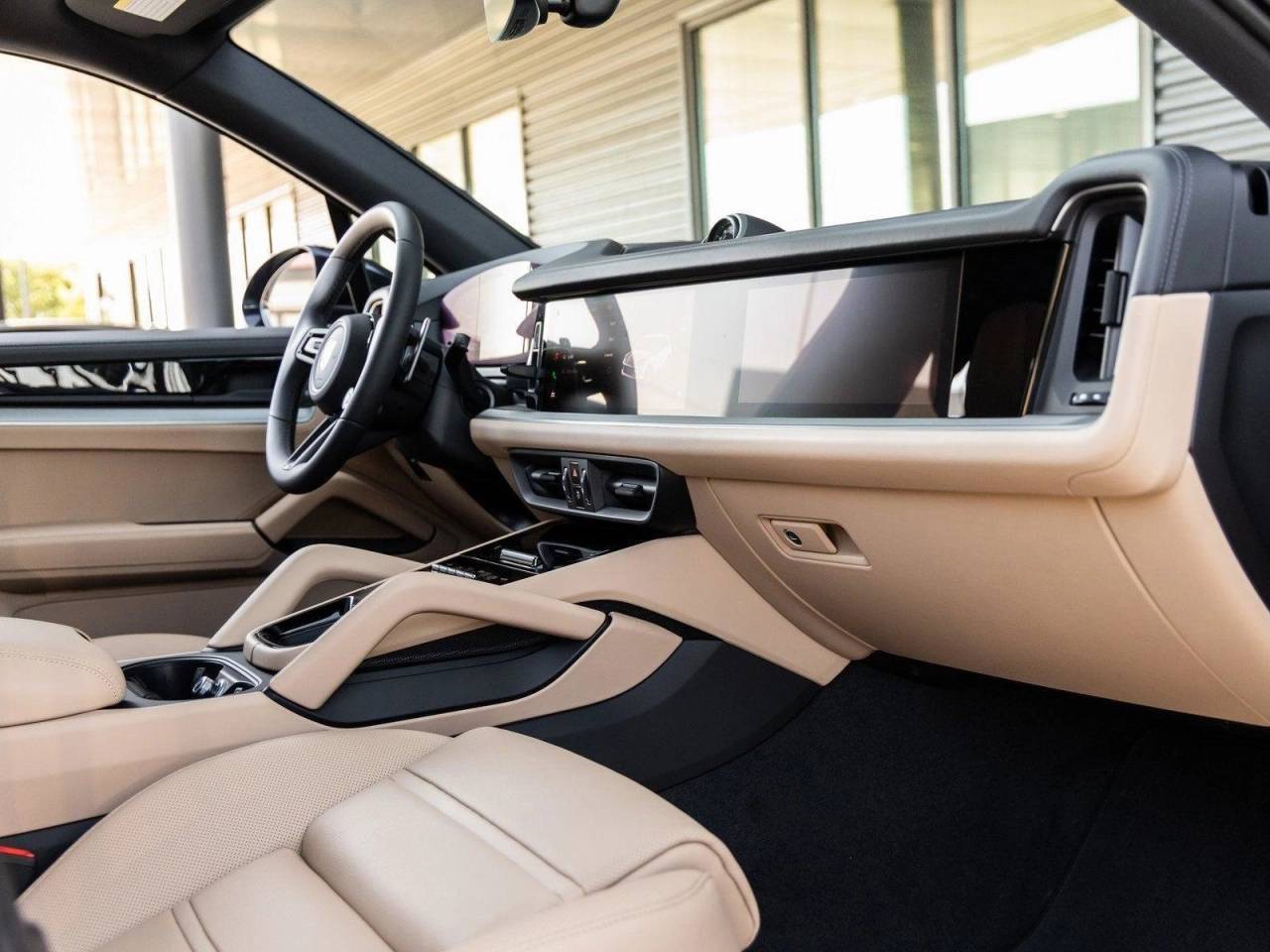 2025 Porsche Cayenne S