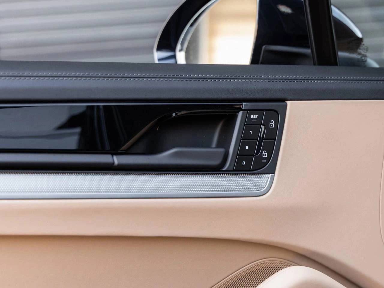 2025 Porsche Cayenne S
