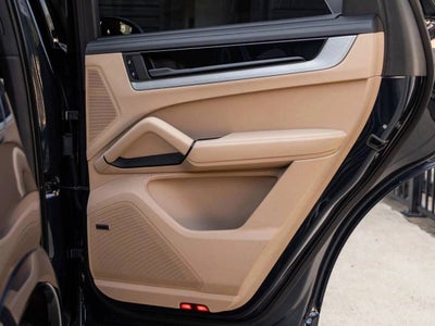 2025 Porsche Cayenne S