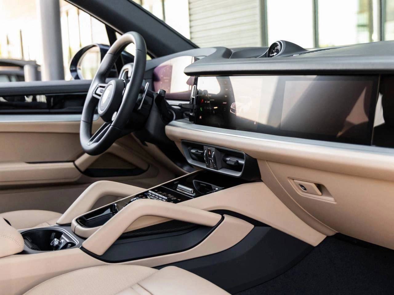 2025 Porsche Cayenne S