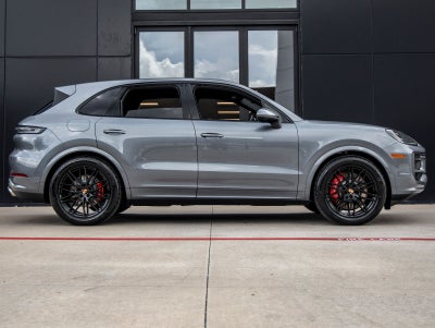 2026 Porsche Cayenne Cayenne S