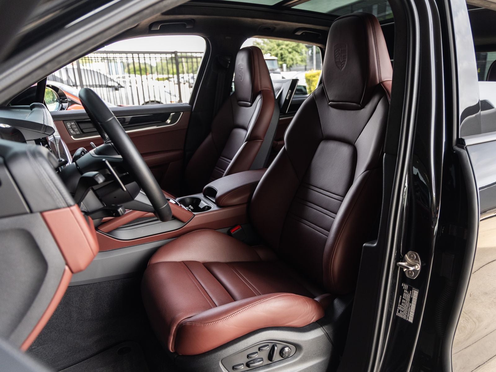 2025 Porsche Cayenne Turbo E-Hybrid