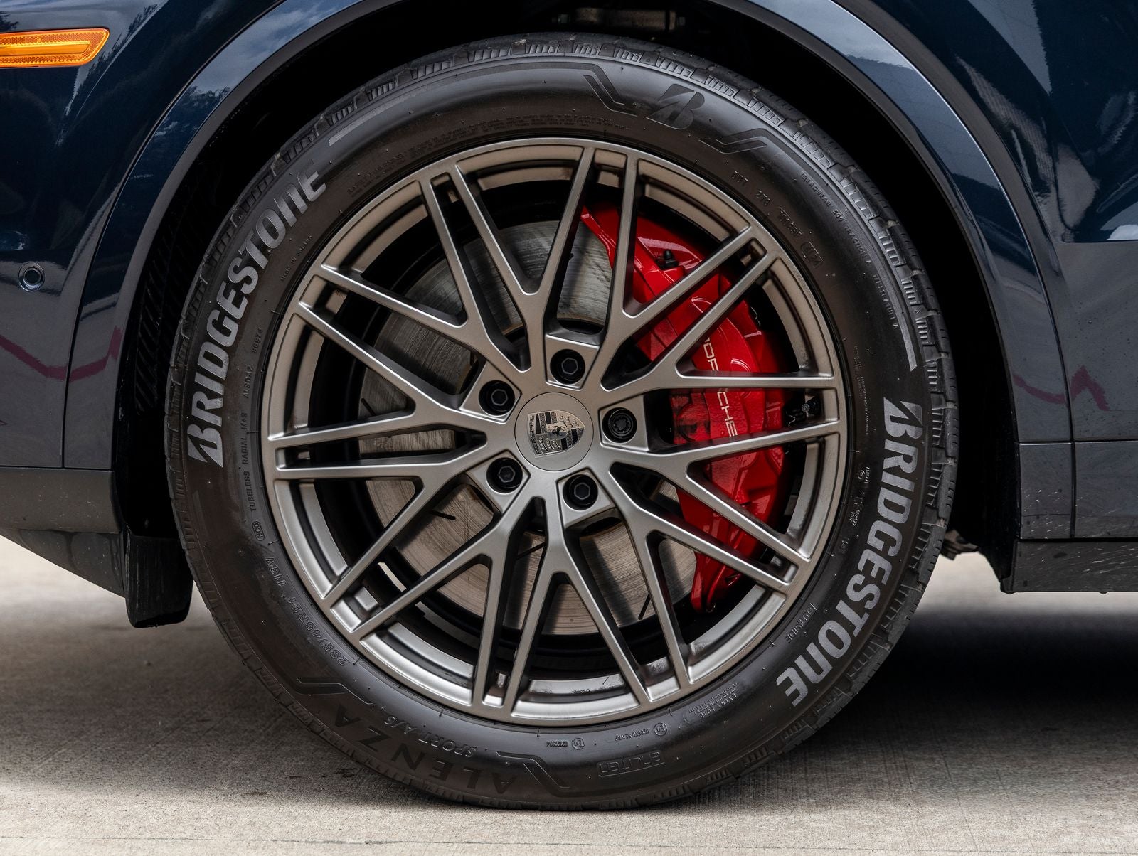 2025 Porsche Cayenne E-Hybrid Turbo