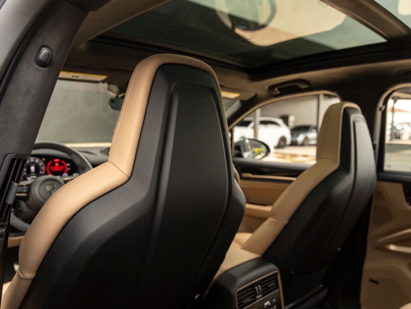 2025 Porsche Cayenne E-Hybrid Turbo