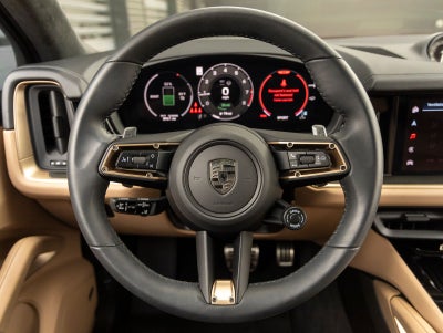2025 Porsche Cayenne E-Hybrid Turbo