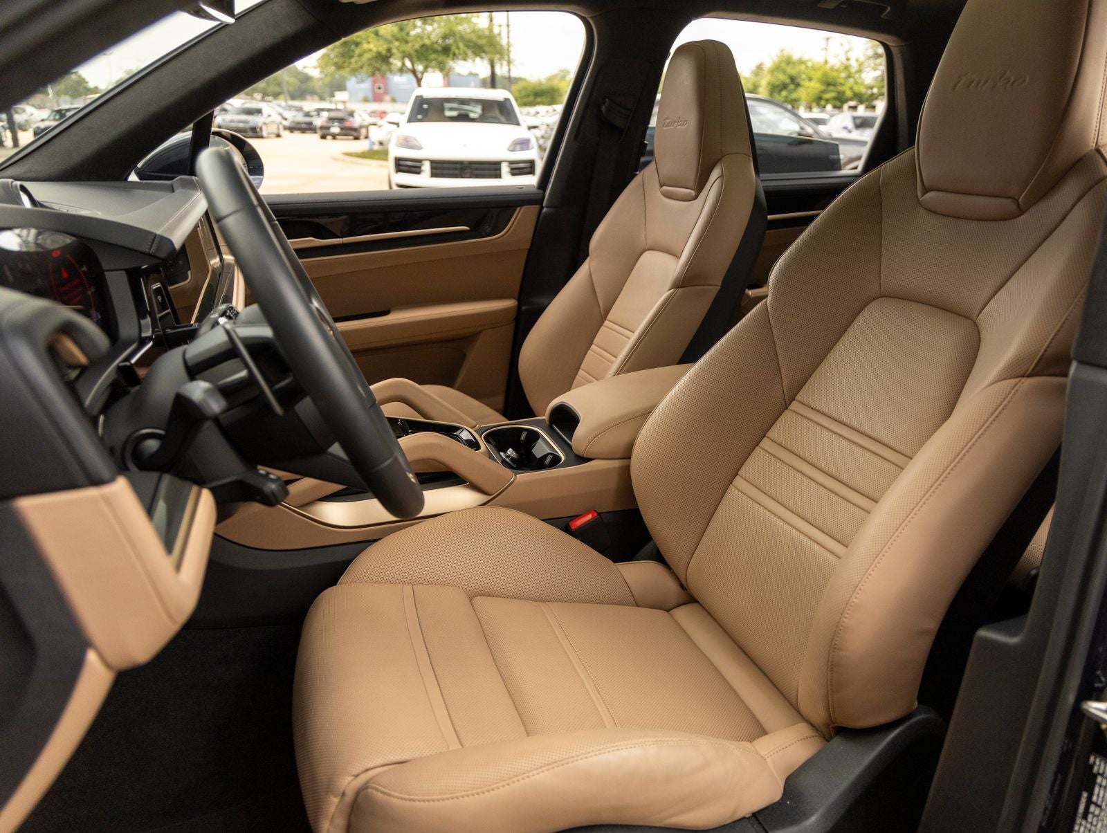 2025 Porsche Cayenne E-Hybrid Turbo