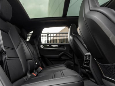 2025 Porsche Cayenne Turbo E-Hybrid
