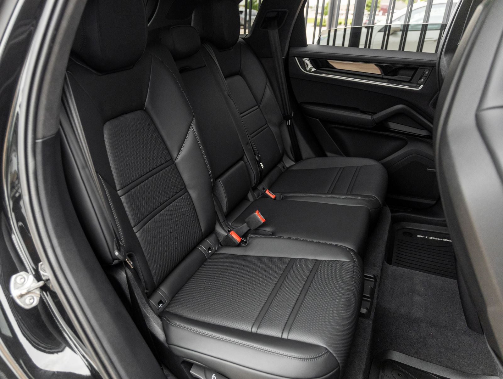 2025 Porsche Cayenne Turbo E-Hybrid