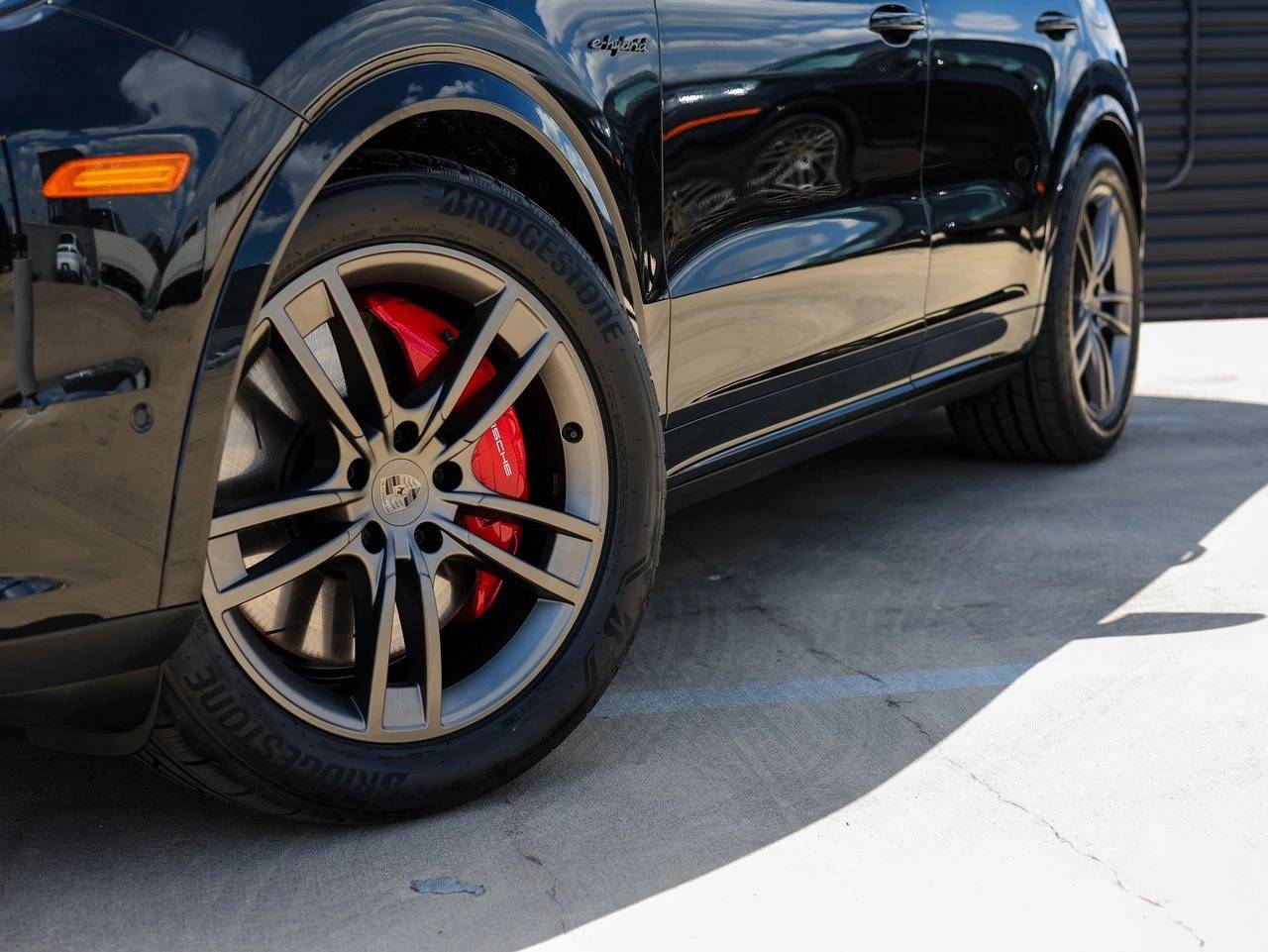 2025 Porsche Cayenne Turbo E-Hybrid