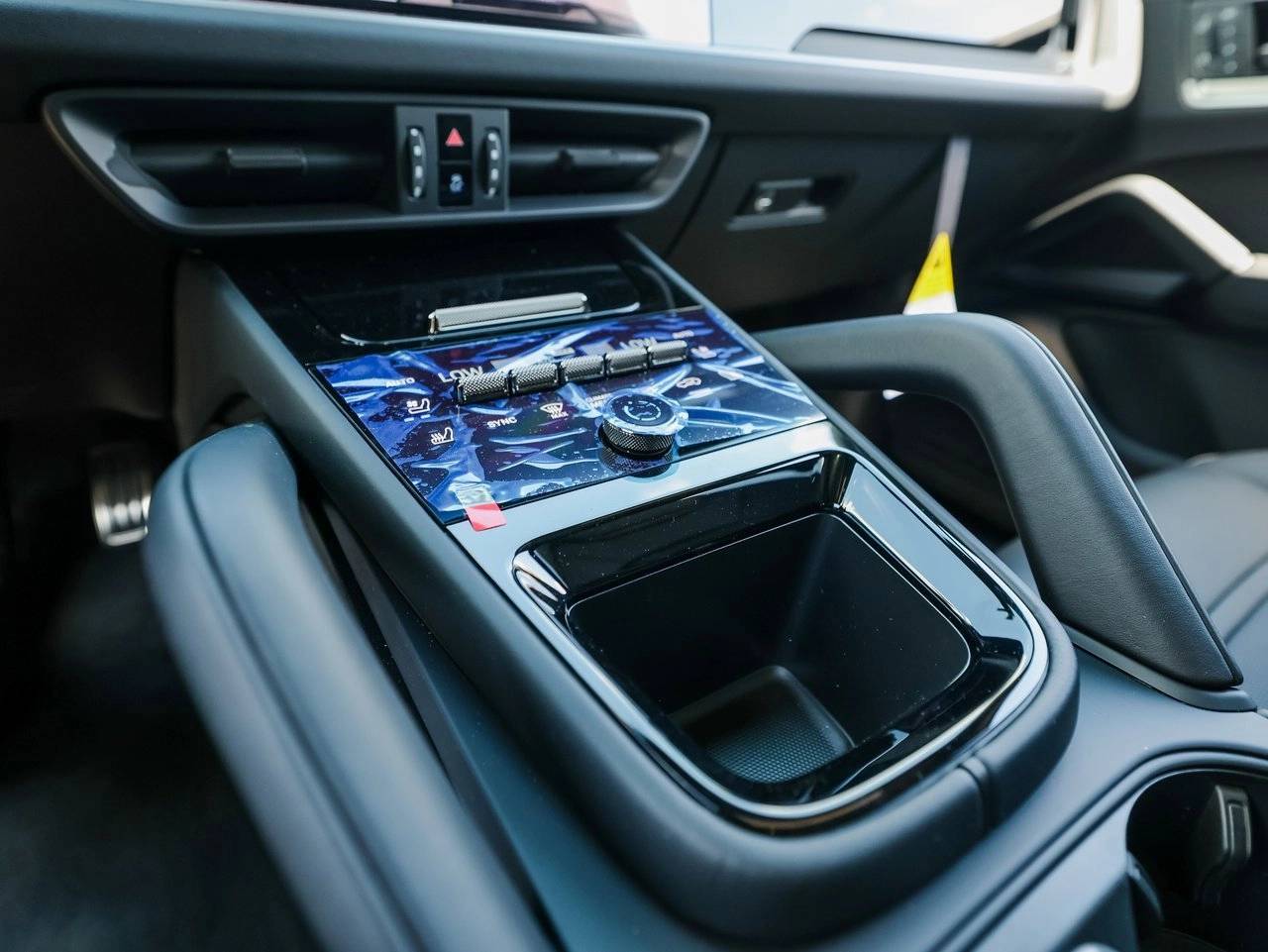 2025 Porsche Cayenne Turbo E-Hybrid