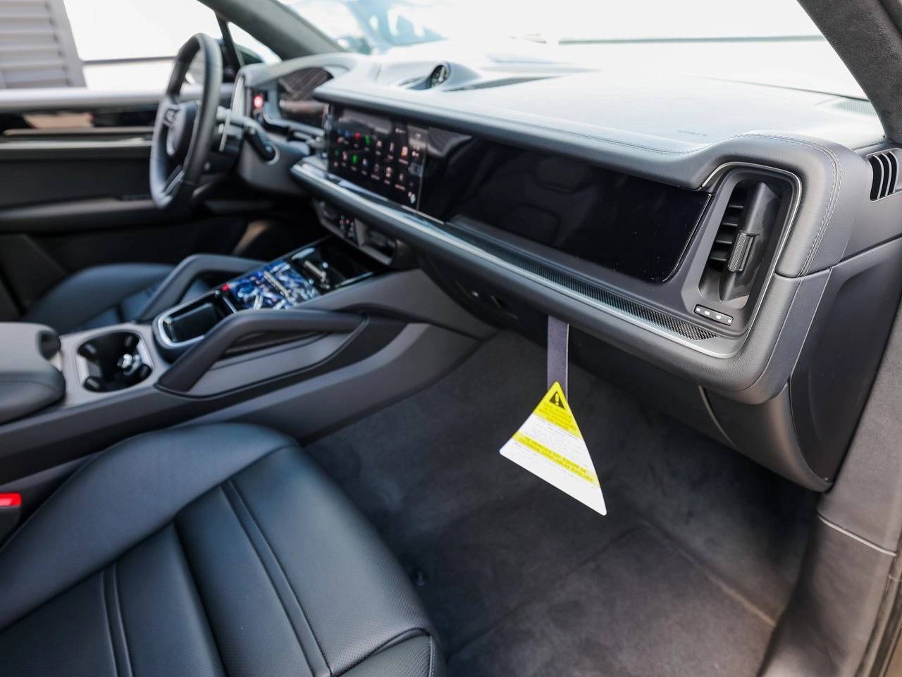 2025 Porsche Cayenne Turbo E-Hybrid