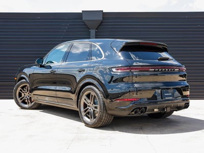 2025 Porsche Cayenne Turbo E-Hybrid