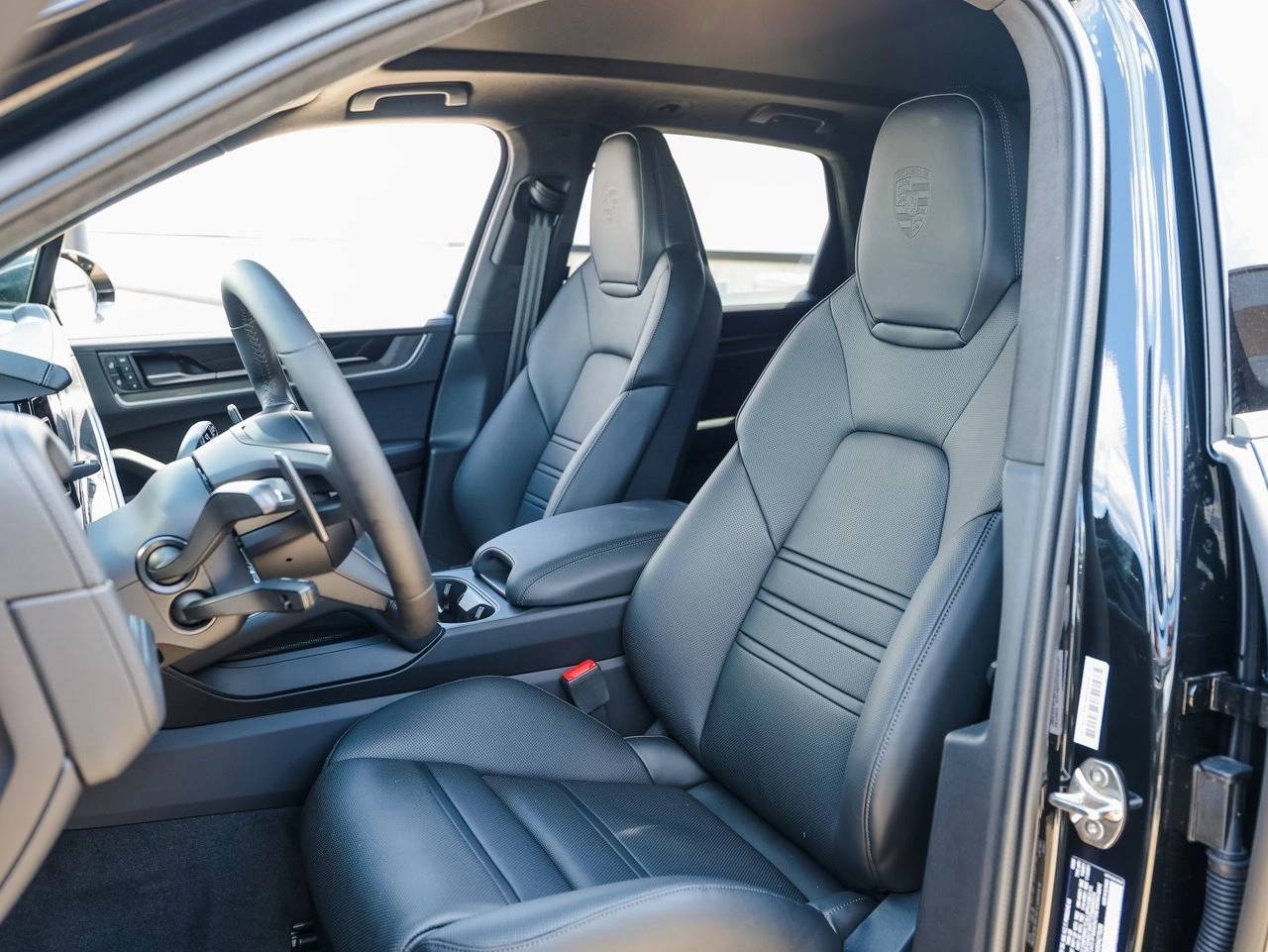 2025 Porsche Cayenne Turbo E-Hybrid