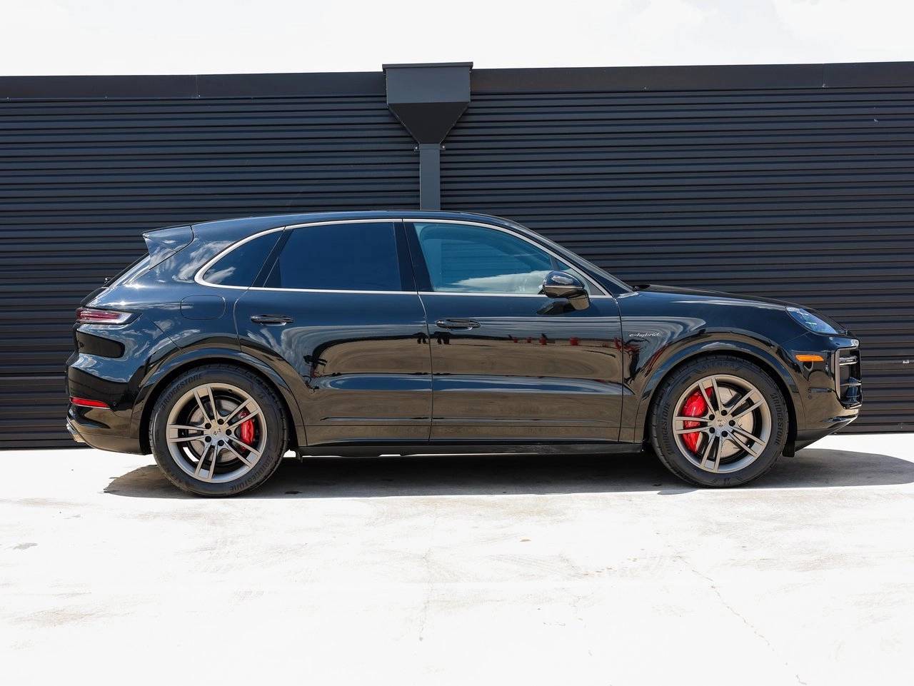 2025 Porsche Cayenne Turbo E-Hybrid