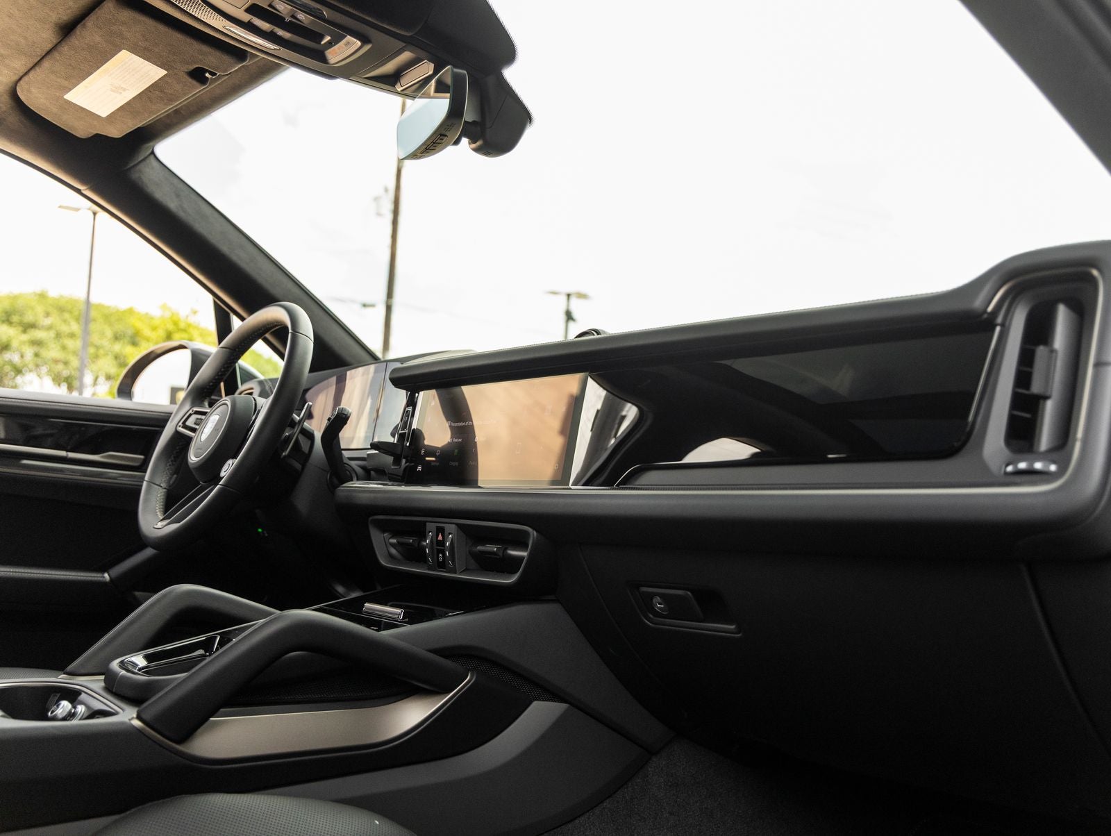 2025 Porsche Cayenne Turbo E-Hybrid - Photo 47